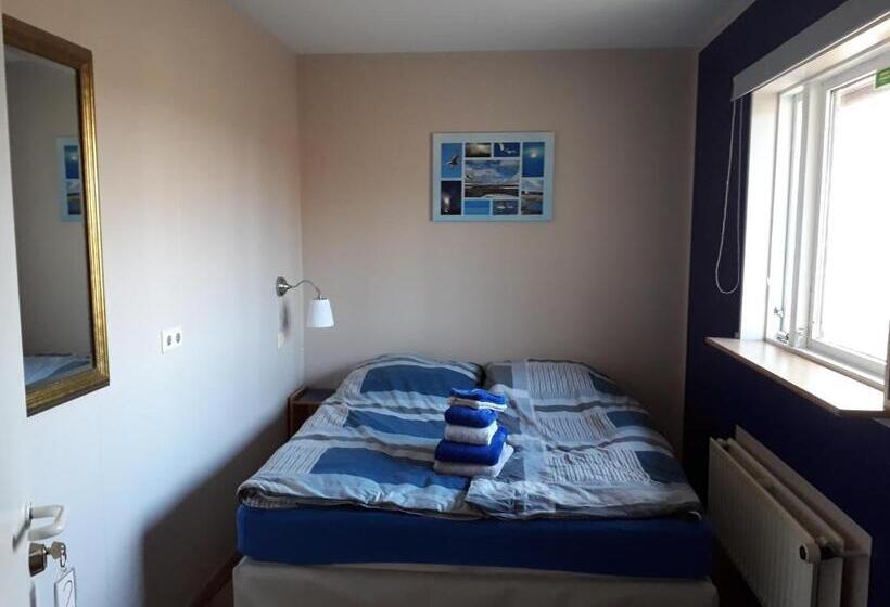 اتاق اکونومی, Skyggnir Bed And Breakfast