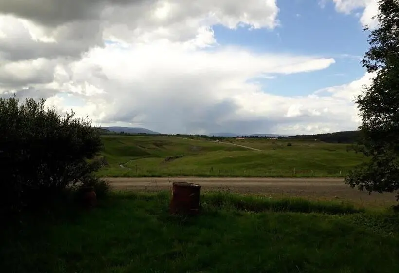 اتاق خانوادگی, Skyggnir Bed And Breakfast
