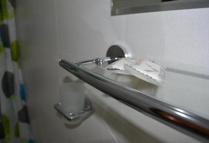 غرفة قياسية رباعية, Il Rifugio Di Laerte