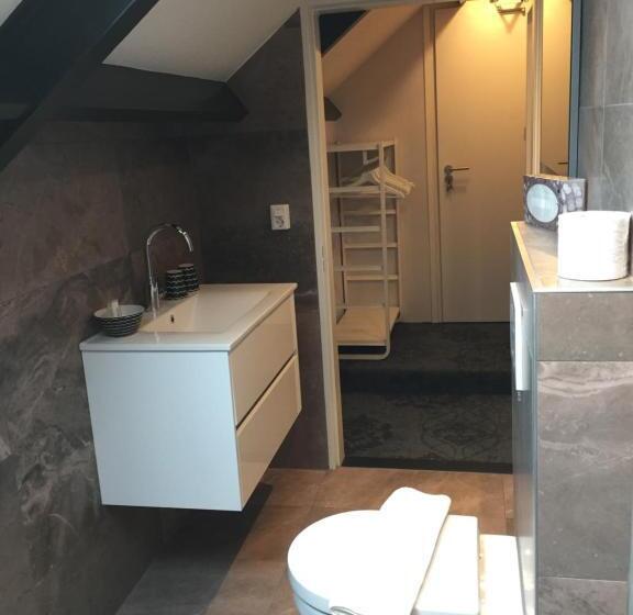 Comfort room with balcony, Meerzee