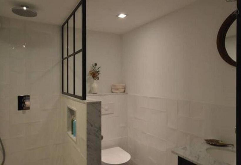 Standard-studio, Romantic Ground Floor Suite In Pijp Near Sarphatipark