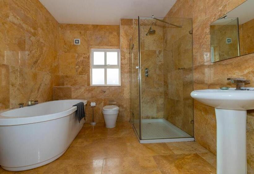 Номер Deluxe Кровать Кинг, The Dales