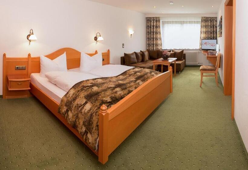 Трехместный Номер Deluxe, Huberhof