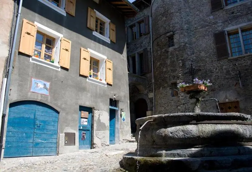 Perhesviitti, Au Cheval Blanc   Appartements Et Chambres D Hôtes
