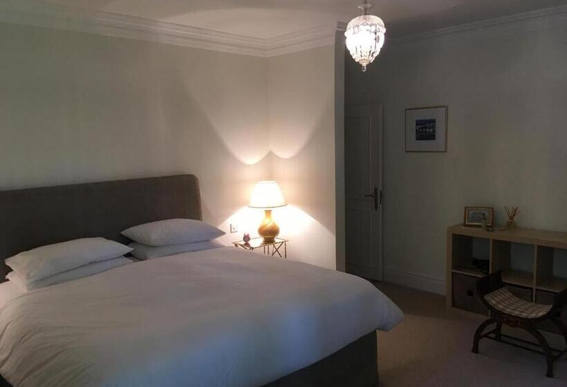 스탠다드 룸, Gweebarra