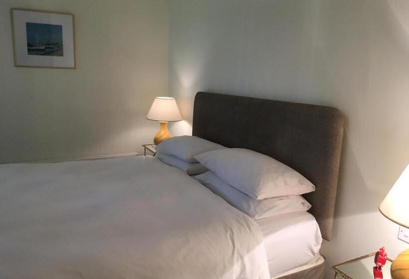 스탠다드 룸, Gweebarra