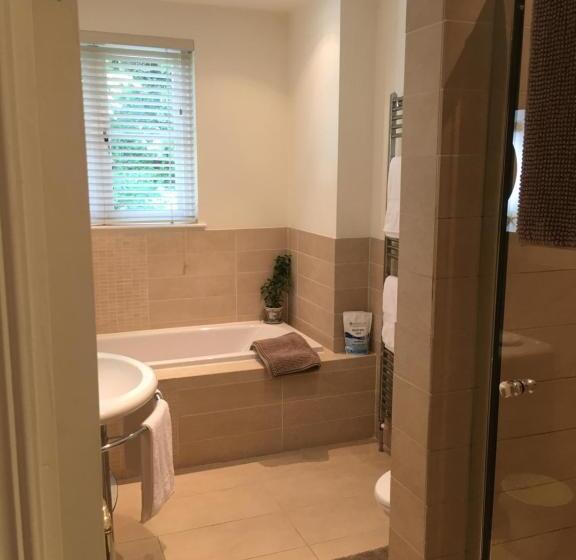 스탠다드 룸, Gweebarra