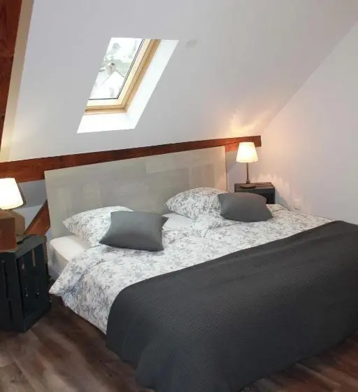 اتاق استاندارد سه نفره, Mirabelle Bed & Breakfast