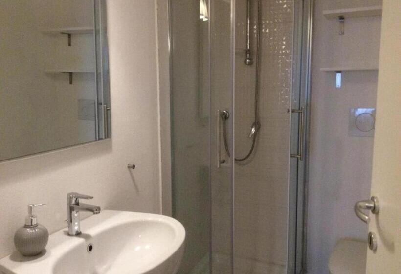 اتاق کلاسیک سه تخته, Affittacamere Orbetello Centro