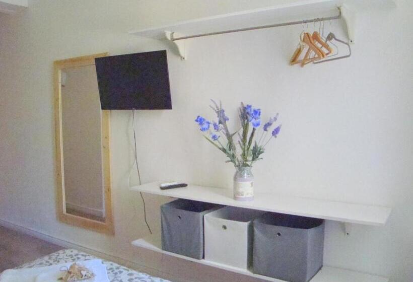 اتاق کلاسیک سه تخته, Affittacamere Orbetello Centro