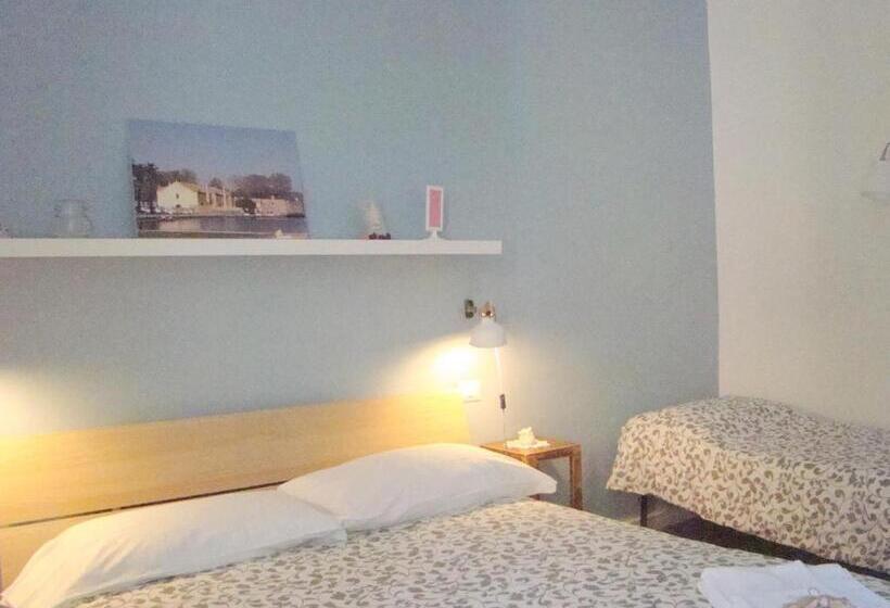 اتاق کلاسیک سه تخته, Affittacamere Orbetello Centro