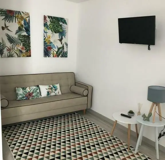 1ベッドルームアパートメント, Avenida
