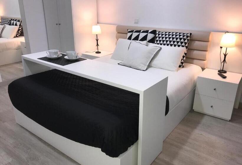 إستديو عائلى, Avenida