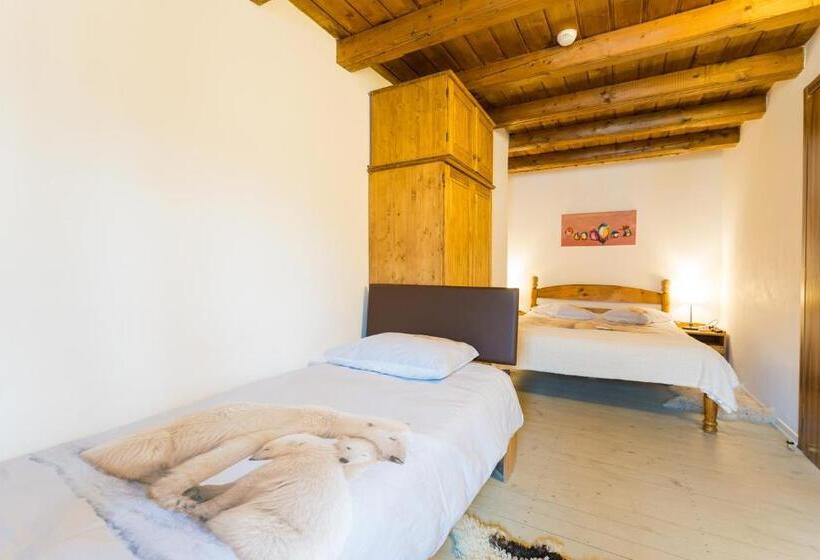 标准三人间, Montana Resort Colibita