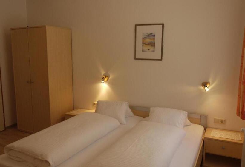 חדר סטנדרט, Pension Haus Edelweiss