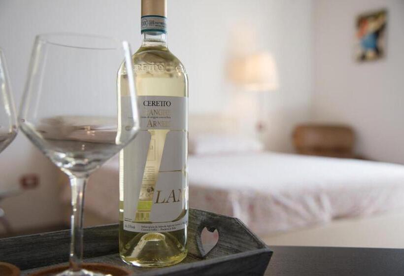 חדר סופריור, Notti Vesuviane