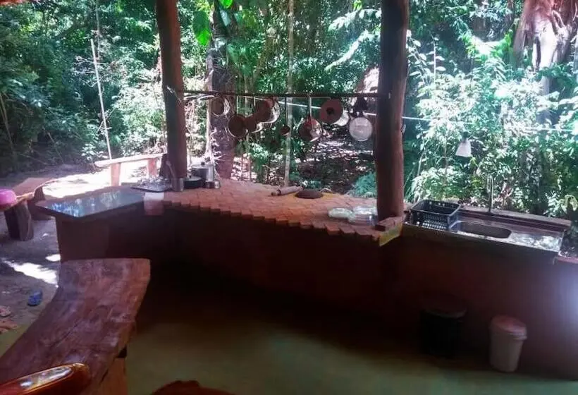 Talo 4 Makuuhuonetta, Canto Do Morere