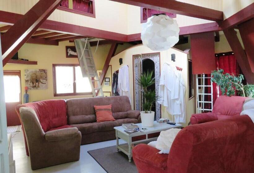 חדר בסיסי, Chez Gillou