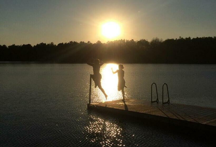 غرفة قياسية حمام مشترك, Escape To Paulssonpaleo