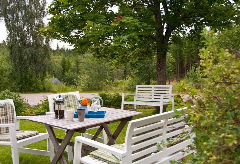 غرفة قياسية حمام مشترك, Escape To Paulssonpaleo