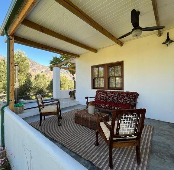 Люкс Deluxe Кровать Кинг, 360on62 Farm Cottages