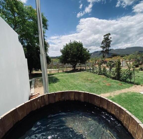 Номер Классика Кровать Кинг, 360on62 Farm Cottages