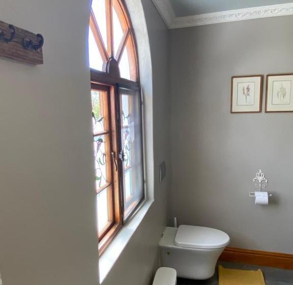 Люкс Deluxe Кровать Кинг, 360on62 Farm Cottages