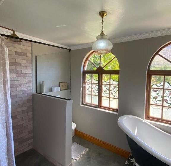 Номер Классика Кровать Кинг, 360on62 Farm Cottages