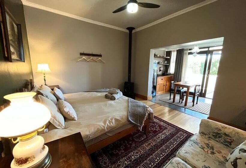 Номер Комфорт, 360on62 Farm Cottages