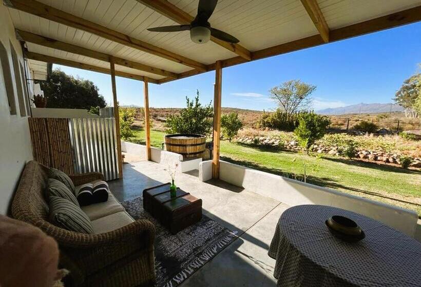 Номер Комфорт, 360on62 Farm Cottages