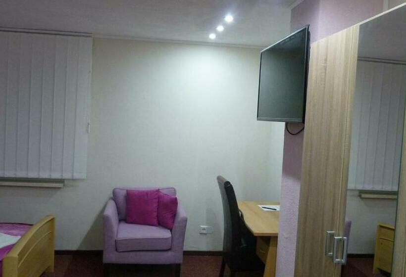 اتاق استاندارد, Rodizio Ug