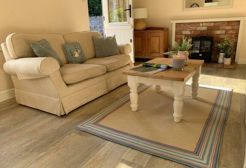 Дом 1 Спальня, Bramble Cottage At Waingrove Farm