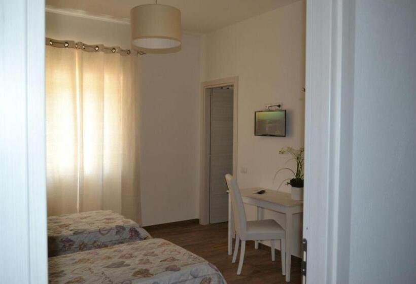 اتاق اکونومی, Etesia