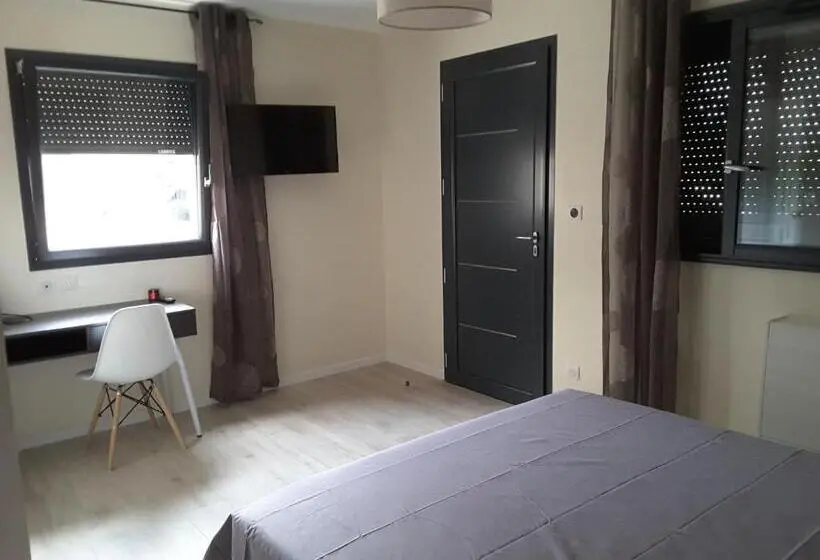 テラス付きスタンダードルーム, Villa Vi Lyon Est Chambres D Hôtes