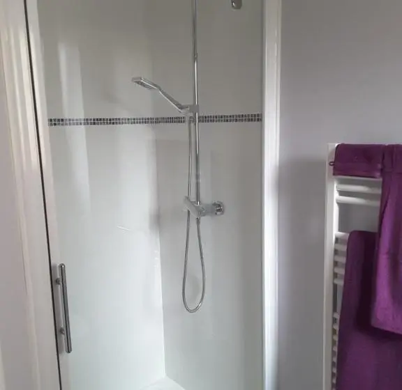スタンダードトリプルルーム, Villa Vi Lyon Est Chambres D Hôtes