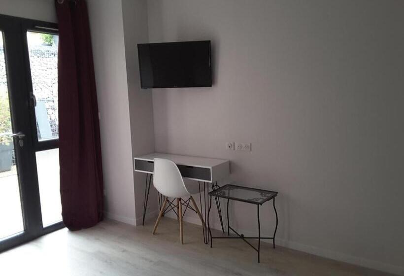 Номер Стандарт Трехместный, Villa Vi Lyon Est Chambres D Hôtes