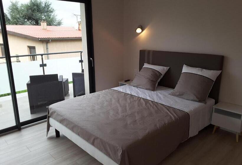 اتاق خانوادگی, Villa Vi Lyon Est Chambres D Hôtes