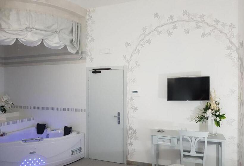 سوییت جونیور لوکس, Metrò