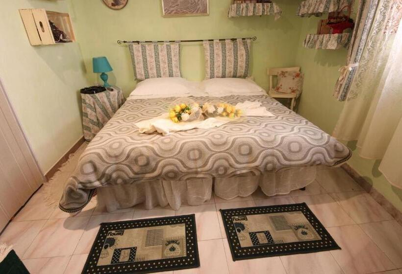 اتاق استاندارد, Beb Ziu Antoi E Zia Srivia