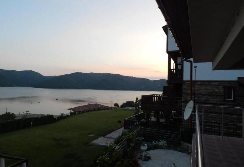 فيلا غرفة نوم واحدة, Villa Irina