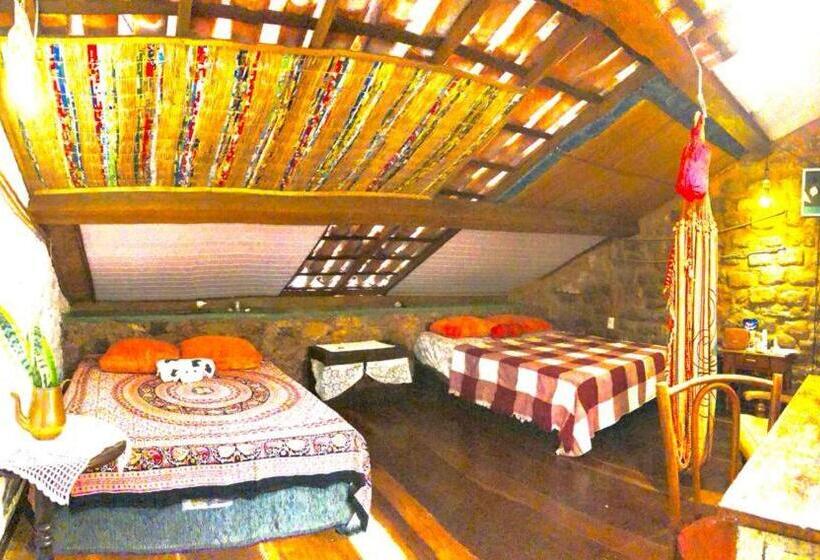 Family Suite, Casa De Retalhos Boutique Albergue, Casaril Histórico, Com 5 Suítes Individuais E Cozinha Coletiva