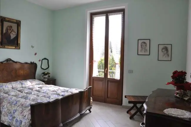 Deluxe-huone, Il Coniglio Sulla Luna