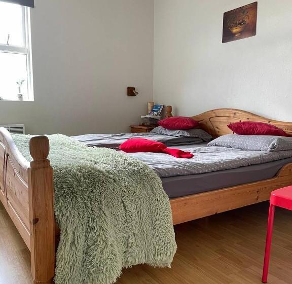 اتاق استاندارد چهار تخته, Guest House Svetlana