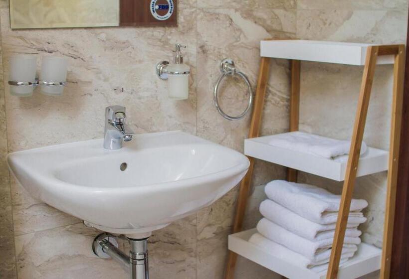 Номер Deluxe, Penzión Kúria