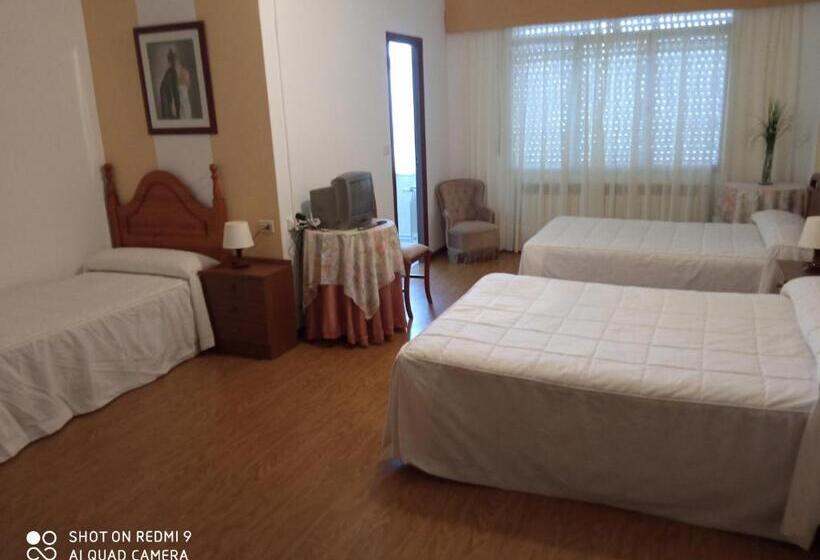 Номер Стандарт Трехместный, Pension Catro Ventos
