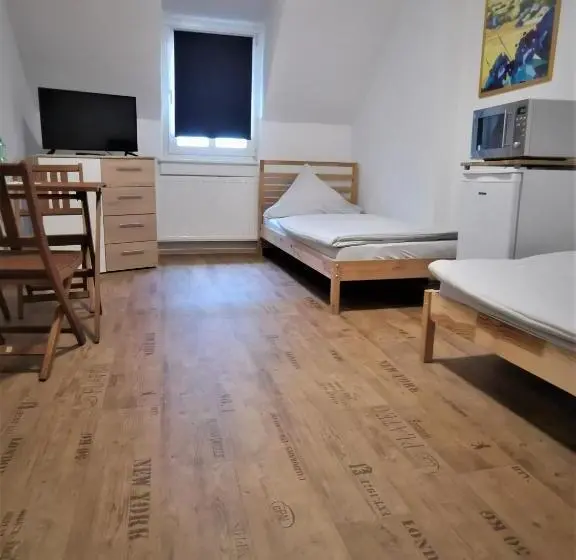 Standard room with outdoor bath, Pension Zum Hirsch