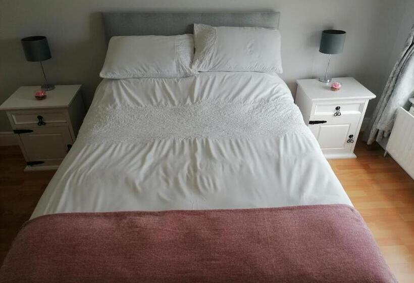 Standard room with outdoor bath, An Charraig Ban On The Wild Atlantic Way F94wt02