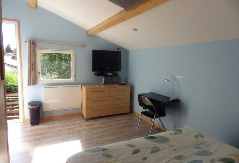 חדר סטנדרט, Chez Gus