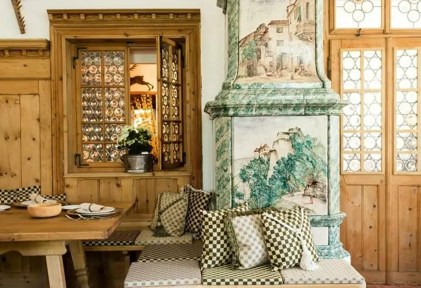 Penthouse Room, Schlosswirt Forst