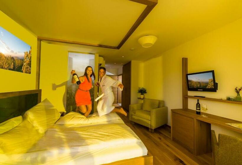 デラックスルーム, Weingut Wohlfühlzimmer Adam Lieleg